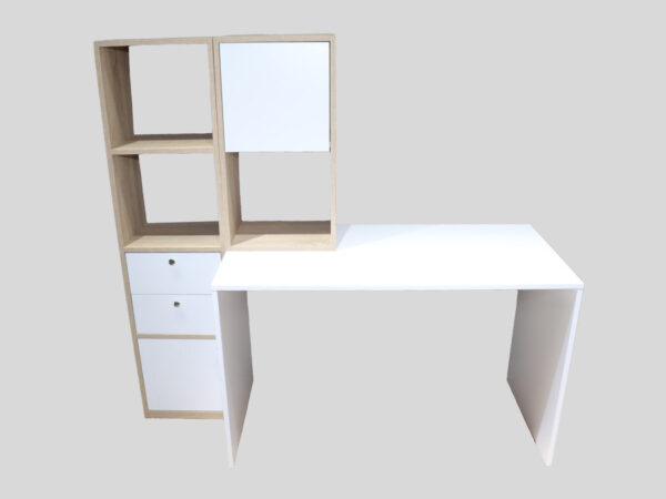 Student table/computer